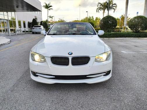 2013 BMW 328 328i Convertible 2D
