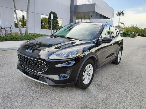 2021 Ford Escape SE