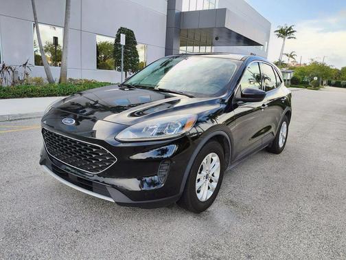 2021 Ford Escape SE