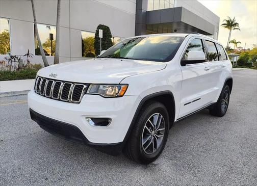 2018 Jeep Grand Cherokee Laredo E
