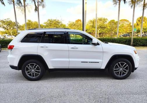 2018 Jeep Grand Cherokee Laredo E