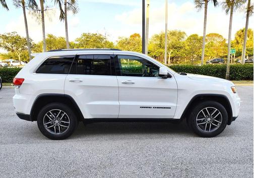2018 Jeep Grand Cherokee Laredo E