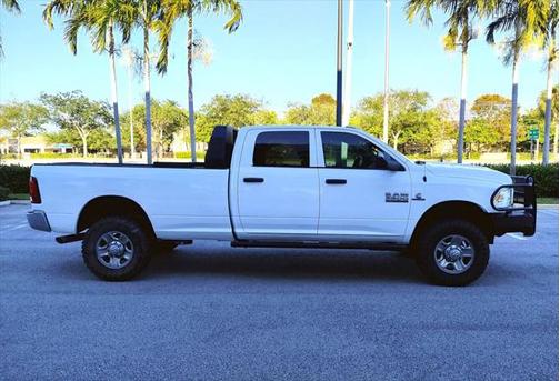 2018 RAM 2500 Tradesman Crew Cab 4x4 8' Box