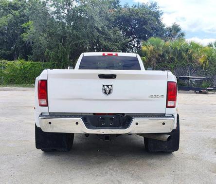 2017 RAM 3500 Tradesman Crew Cab 4x4 8' Box