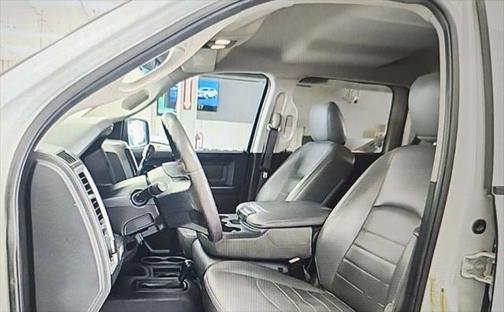 2018 RAM 2500 Tradesman Crew Cab 4x4 8' Box