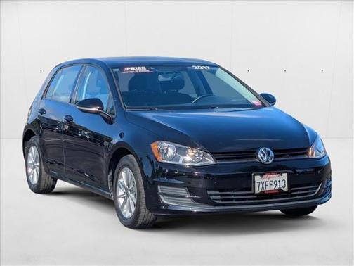 2017 Volkswagen Golf TSI S 4-Door