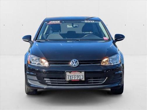 2017 Volkswagen Golf TSI S 4-Door