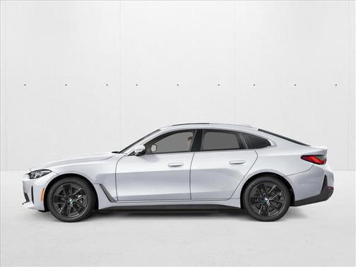 Mineral White Metallic 2026 BMW i4 Gran Coupe xDrive40