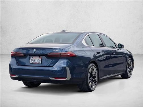 2025 BMW 530 530i
