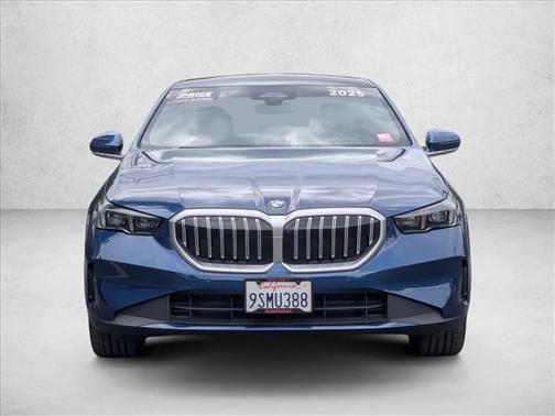 2025 BMW 530 530i