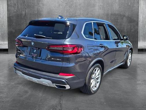 2022 BMW X5 PHEV xDrive45e