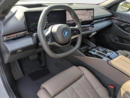 2026 BMW i5 eDrive40