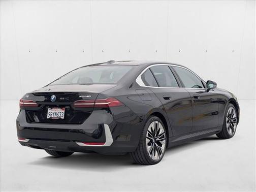 2025 BMW i5 xDrive40