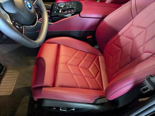 2025 BMW i5 xDrive40