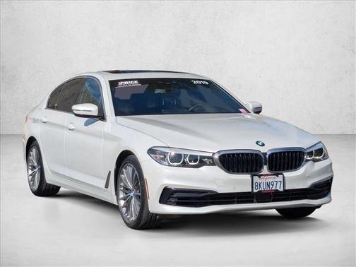2019 BMW 540 540i