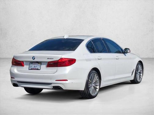 2019 BMW 540 540i