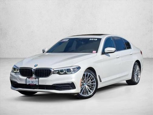 2019 BMW 540 540i