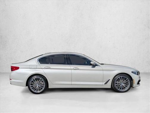 2019 BMW 540 540i