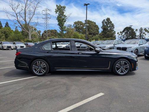 2022 BMW M760 xDrive