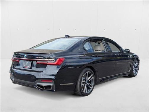 2022 BMW M760 xDrive