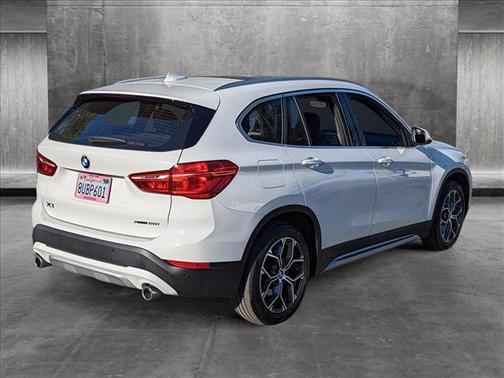 Photo 5 of 26 of 2021 BMW X1 xDrive28i