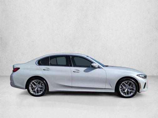 Mineral White Metallic 2025 BMW 330 xDrive