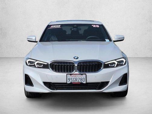 Mineral White Metallic 2025 BMW 330 xDrive