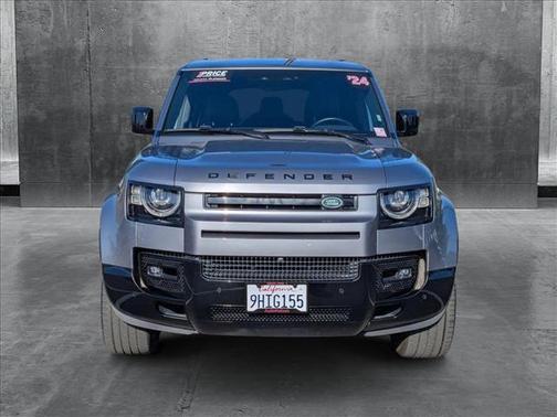 2024 Land Rover Defender 130 P400 X-Dynamic SE