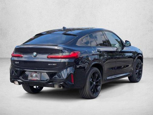 Carbon Black Metallic 2025 BMW X4 xDrive30i