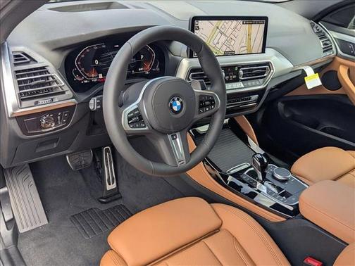 Carbon Black Metallic 2025 BMW X4 xDrive30i