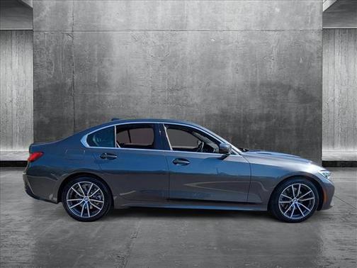 2020 BMW 330 330i