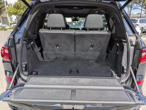 Carbon Black Metallic 2020 BMW X7 xDrive40i