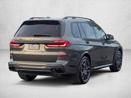 2026 BMW X7 M60i
