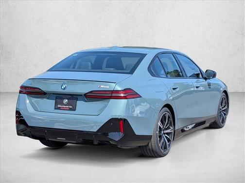 Cape York Green Metallic 2026 BMW i5 M60