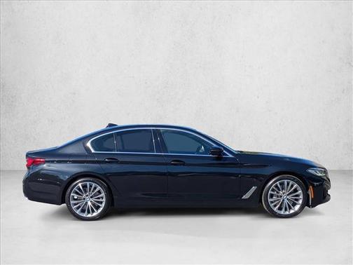 2023 BMW 530 i