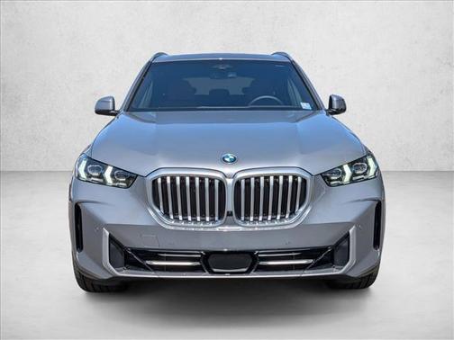 Skyscraper Grey Metallic 2026 BMW X5 xDrive40i