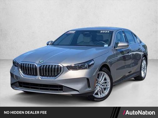 Oxide Grey Metallic 2024 BMW 530 530i