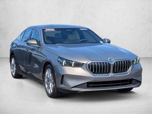 Oxide Grey Metallic 2024 BMW 530 530i
