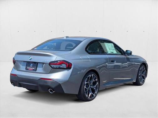 2025 BMW 230 i