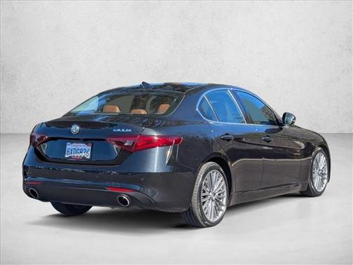 2018 Alfa Romeo Giulia Ti Lusso