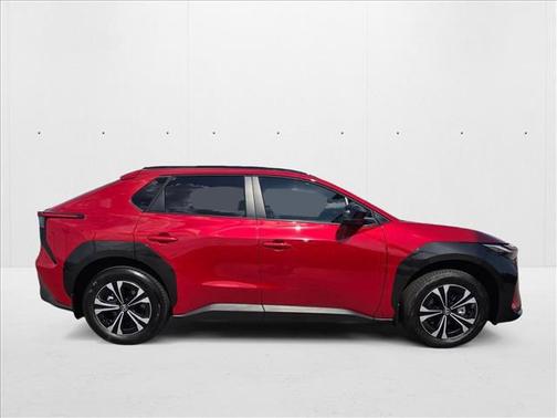 2025 Toyota bZ4X XLE