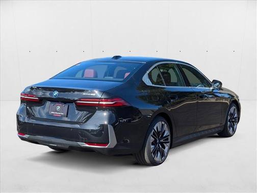 2025 BMW i5 xDrive40