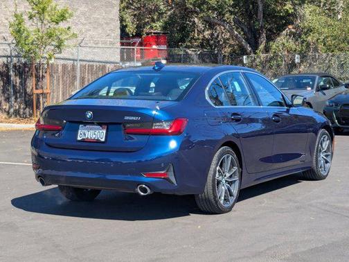 2020 BMW 330 330i