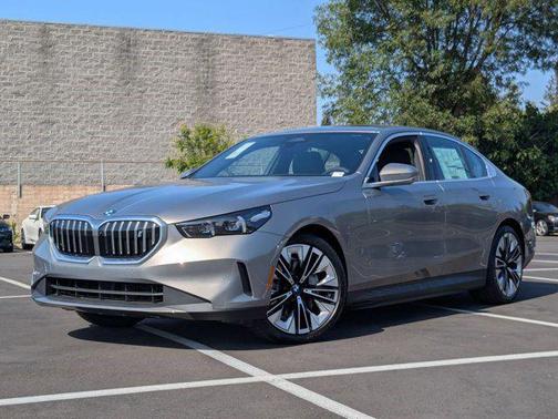 2025 BMW i5 eDrive40