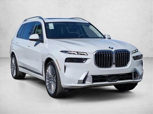 Alpine White 2026 BMW X7 xDrive40i