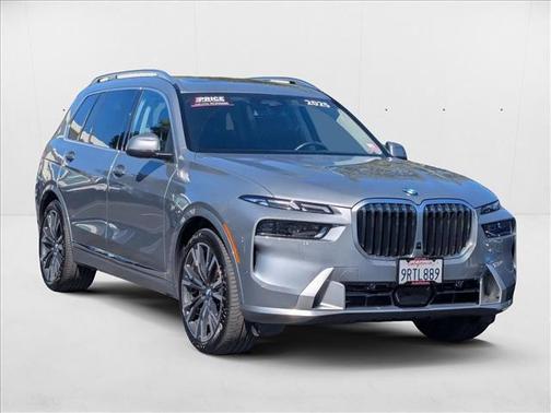 2025 BMW X7 xDrive40i