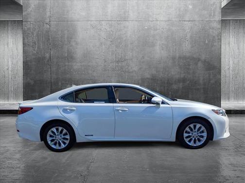 2014 Lexus ES 300h Base