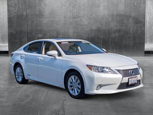 2014 Lexus ES 300h Base