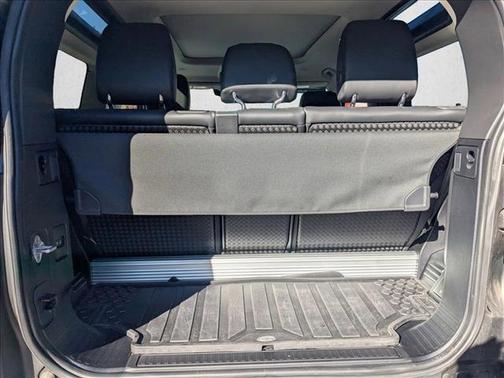 2023 Land Rover Defender 90 S