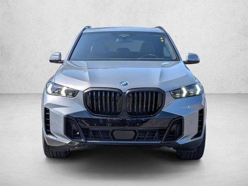Skyscraper Grey Metallic 2026 BMW X5 PHEV xDrive50e